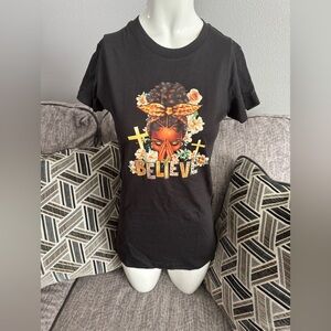 SOLD 🆕 Ladies/Girls slim fit comfortable 100% cotton T-Shirt